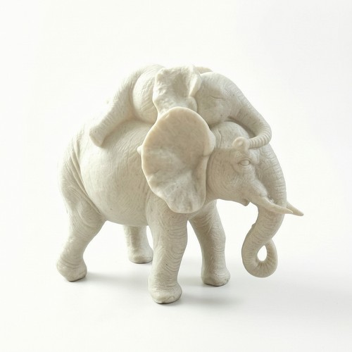 Elephant figurine sculptural - elephant,