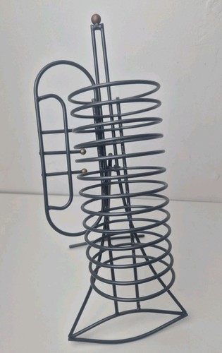 Metal trumpet shaped - metal,