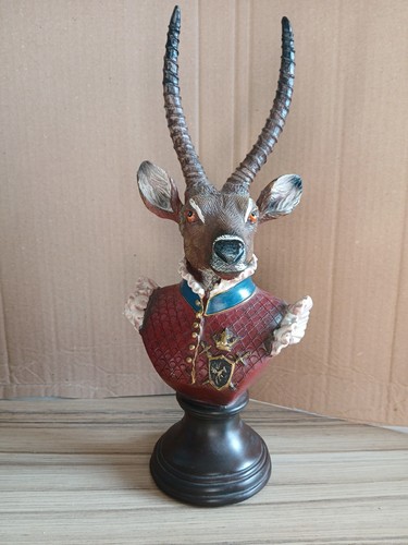 Regal antelope bust - antelope, burrow