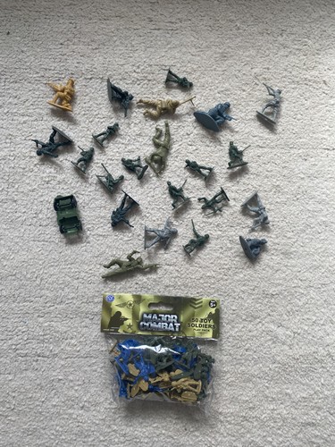 Plastic toy soldiers bundle - toy,