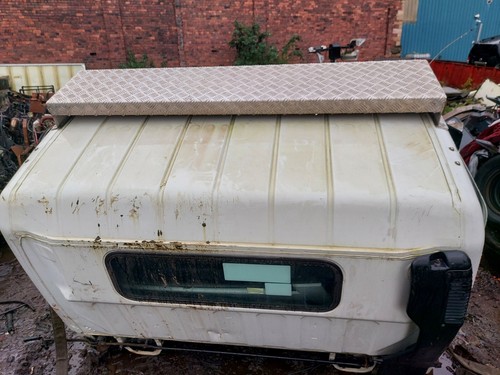 Mitsubishi fuso rear window - rear,