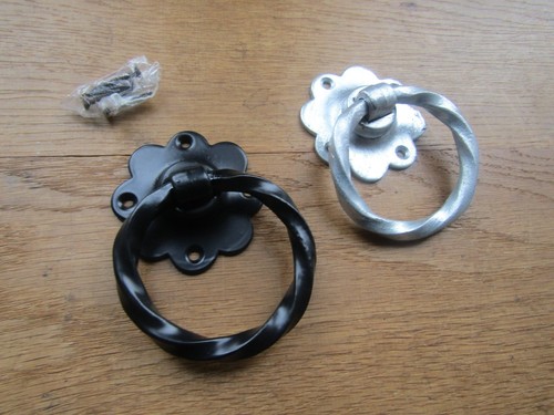 Ring pull handle twisted - ring,