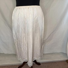 Warner Vintage Nylon Half Slip With Lace Hem Cream UK 12 (EU 40)