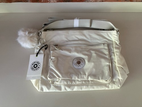 Bnwt kipling basic plus - bnwt, dayir