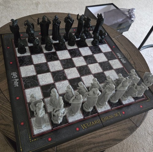 Harry potter wizard chess set - potter,