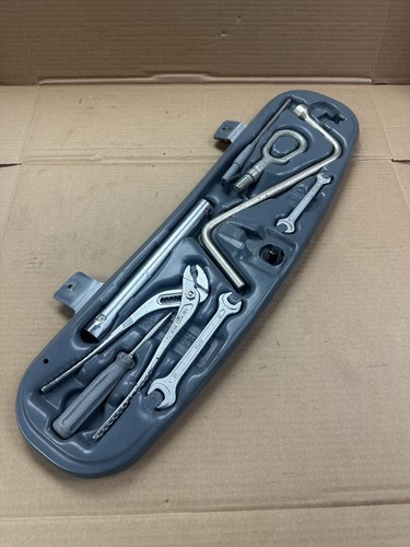 Bmw e46 trunk tool kit - bmw,