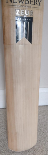 Newbery zeus player cricket - newbery,