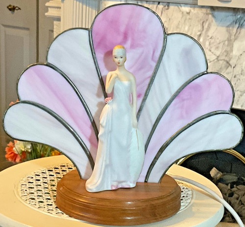 Art deco lady - art, lamp