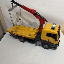 BRUDER - MAN TGA Tow Truck