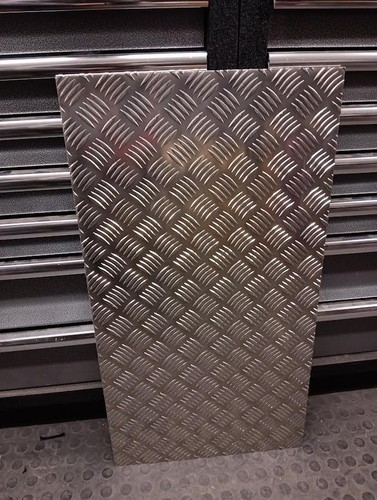 Aluminium chequer tread - aluminium, plate
