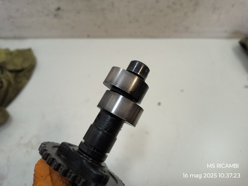 Engine camshaft j429 suzuki - camshaft,