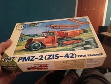 PST 1:72 Model Kit: PMX-2