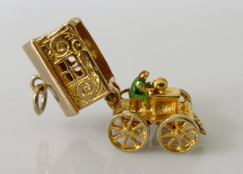 9ct gold charm vintage - -,