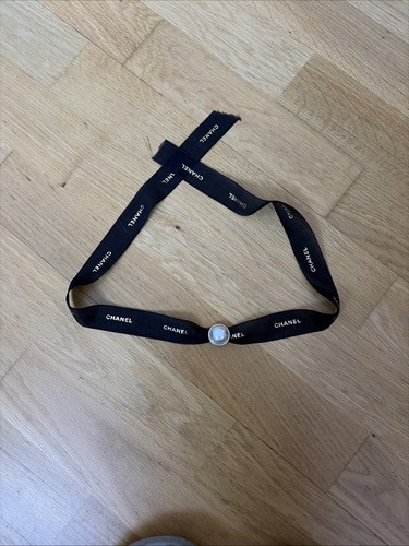 Authentic chanel pearl charm - chanel,