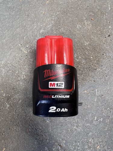 Milwaukee m12b2 0ah - milwaukee, 2.0ah