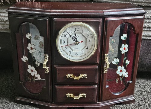 Vintage musical jewellery box - vintage,