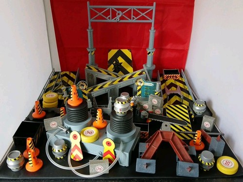 Robot wars arena - robot,