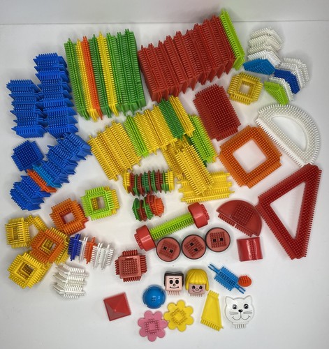 Stickle bricks with people