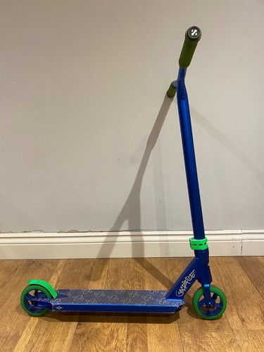 Stunt scooter district - scooter,