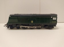 Triang Hornby R356S 4-6-2 BR #34051 Winston Churchill BR Lined Green