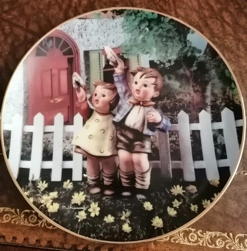 Hummel collectable plate - hummel,