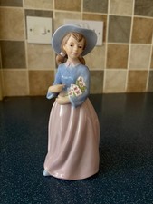 Regal Collection Lady Figurine