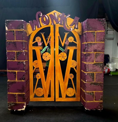 Job lot complete - job, wonka