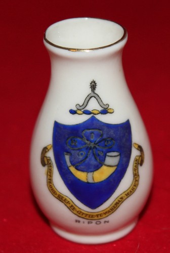 Clifton crested ware - ware, china