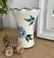 Stunning Fluted Edge Floral