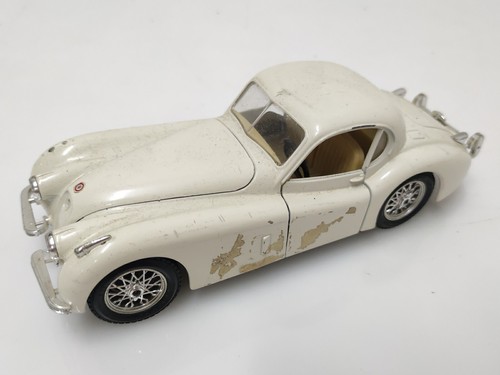 Burago jaguar 120 1948 - 1948, 1/24