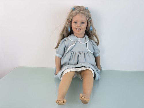 Artist doll annette himstedt - artist,