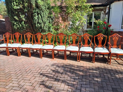 Hepplewaite style chairs - style,