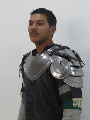 Gorget set with pauldrons - gorget,