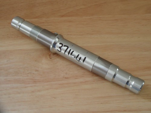 1641 front wheel spindle - 37-1641,