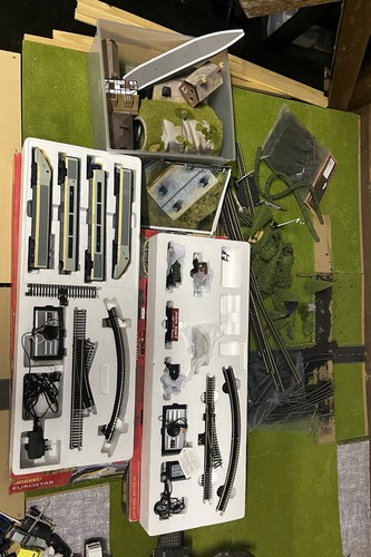 Hornby train sets - train,