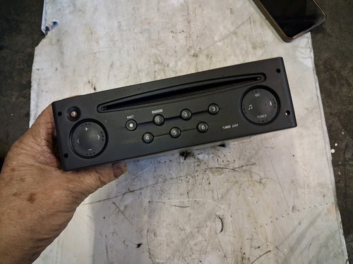 8200057681 radio cd - /,