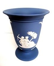 WEDGEWOOD Jasperware Blue 5" Footed Vase - excellent condition