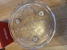 Heavy Glass Leaf Embossed Cake