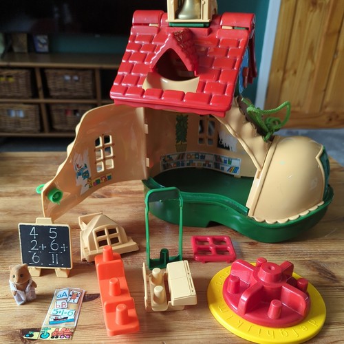 Vintage matchbox school - school, play