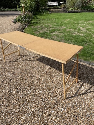 Wallpaper pasting table - wallpaper,