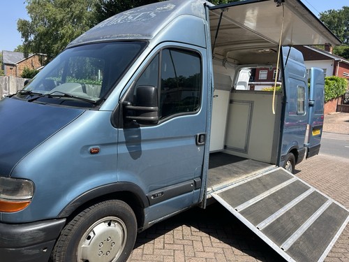 Renualt master horsebox 5t - horsebox, 3.5t