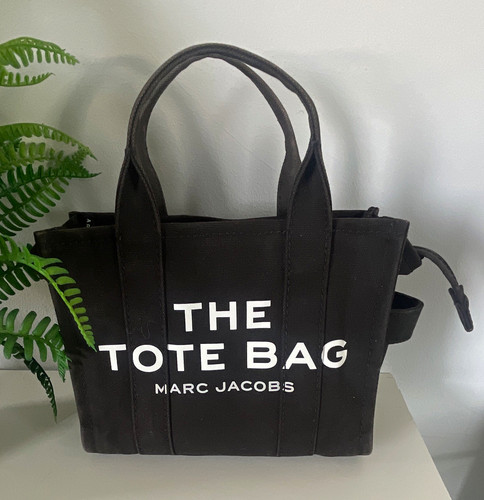Marc jacobs small the tote - jacobs,