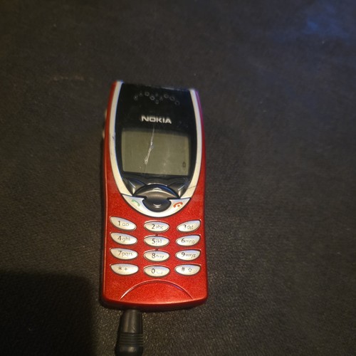 Nokia 8210 red - nokia,