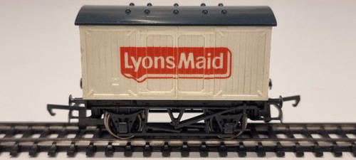 Hornby lyons maid wagon 00 - hornby, wagon,