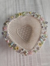 Belleek. Love of Nature Annual