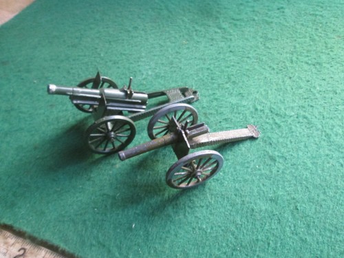 Britains field guns lot - 2,