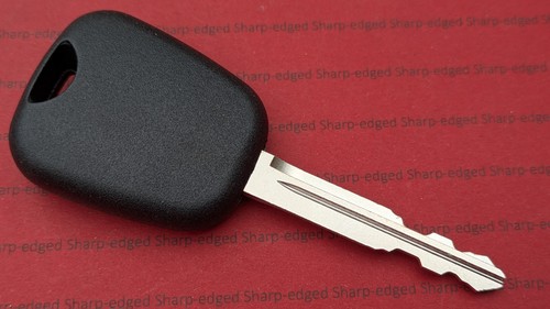 Toy47 key toyota auris avensis - toyota,