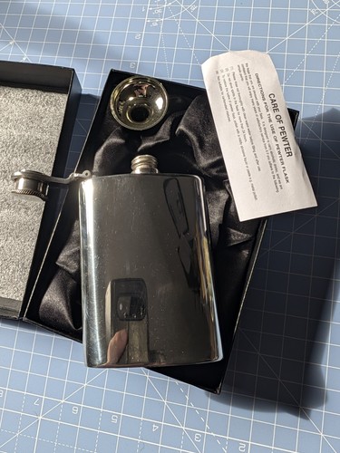 English pewter hip flask made - english,