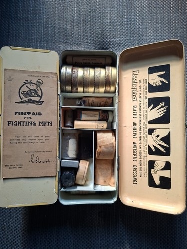 World war first - war, kit