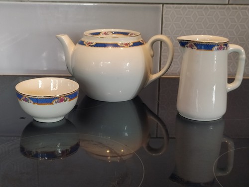 Vintage furnivals tea pot - furnivals,